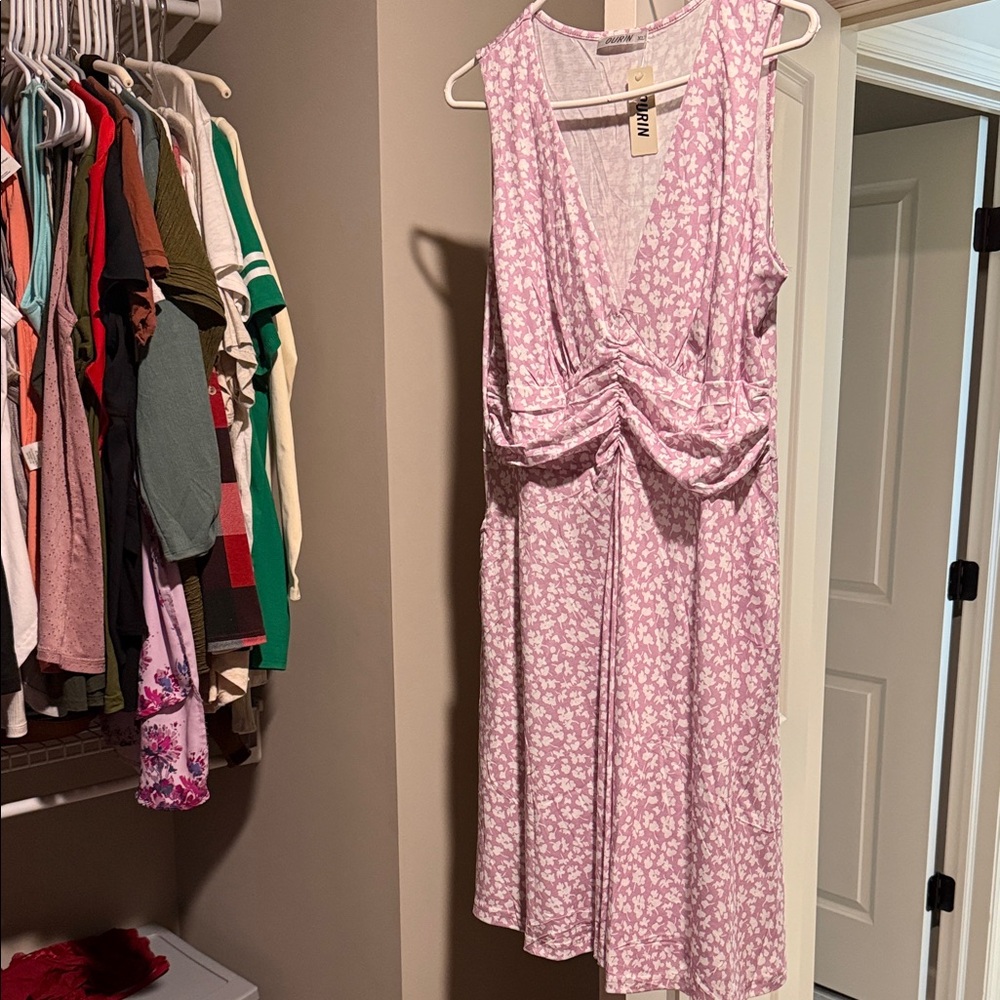 Women's Pink Floral V-Neck Sleeveless Dress